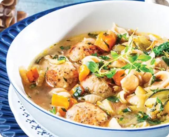 LETNÍ VARIACE POLÉVKY MINESTRONE - Mobile